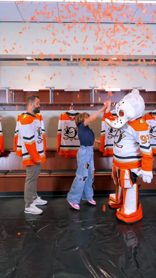 Confetti moment in the Ducks locker room with Tynka Gudas and Wild Wing