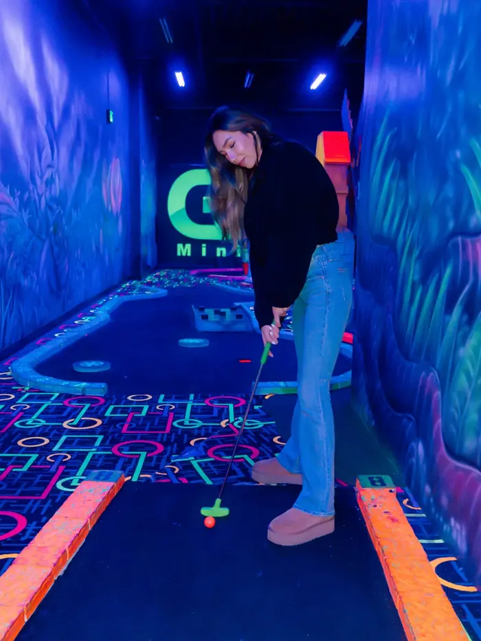 Blacklight mini golf content